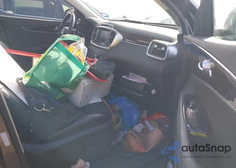 2017 Kia Sorento 2.0T Ex z USA, uszkodzony, nr VIN 5XYPH4A14HG190770